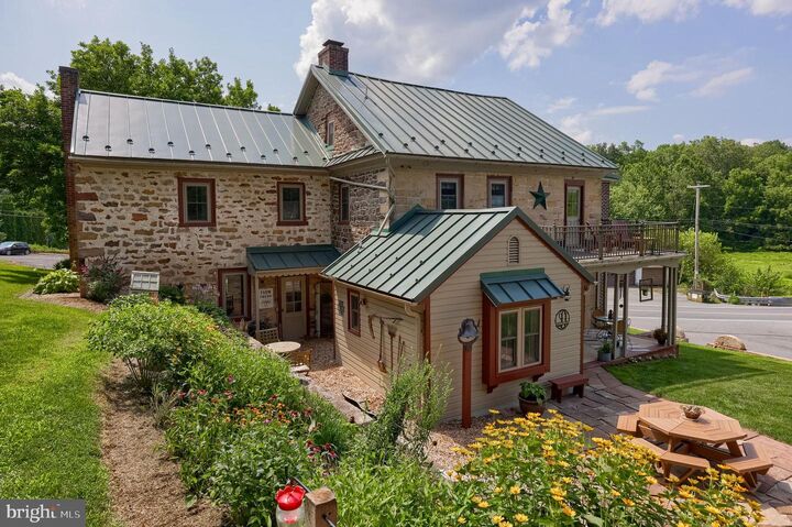 Property Photo: 335 N Clay Road PA 17543