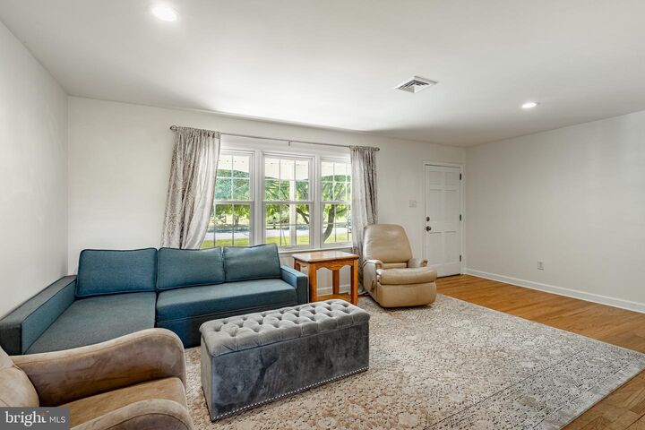 Property Photo: 118 Valley View Road PA 19460