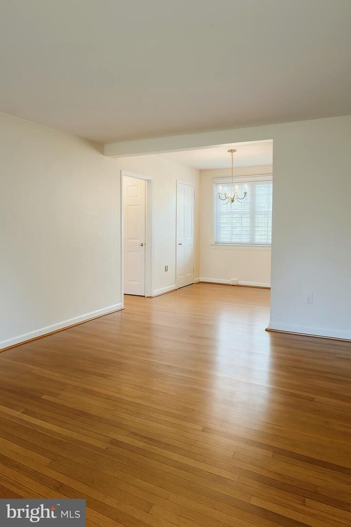 Property Photo: 3311 Commonwealth Avenue A VA 22305