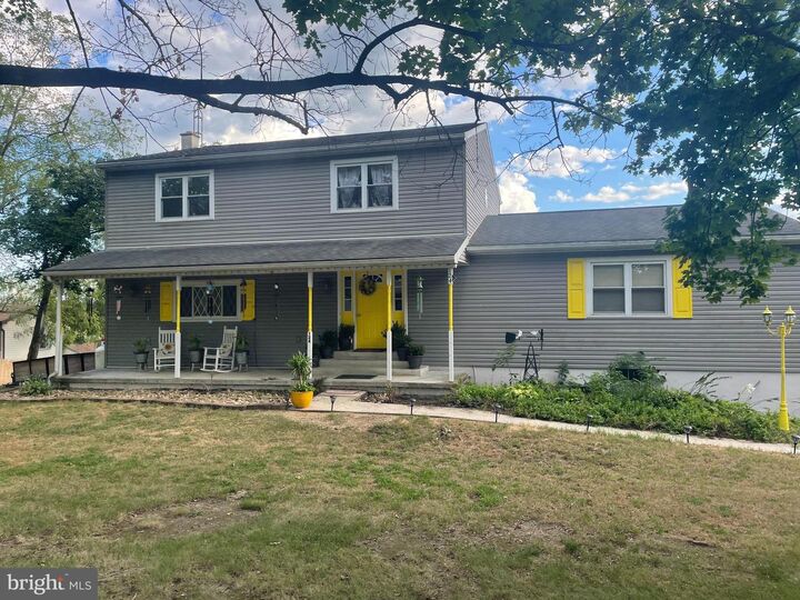 124 Clover Lane  Carlisle PA 17015 photo