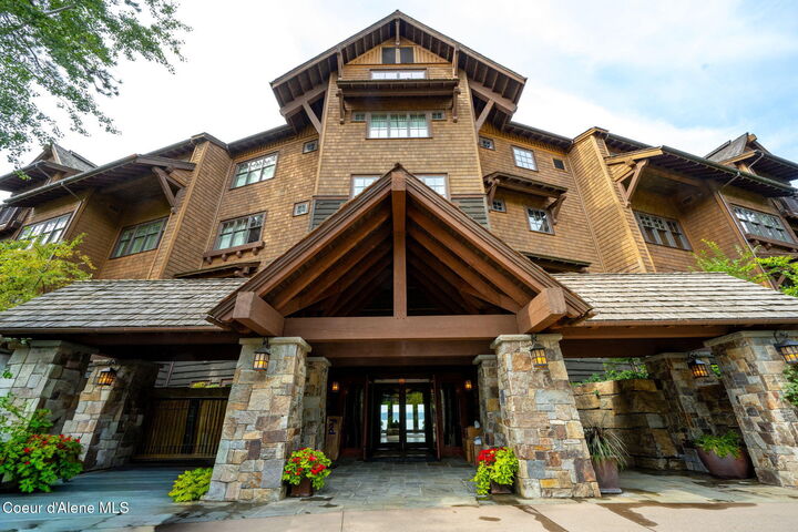 Property Photo: 4757 S Arrow Point Dr #305 ID 83833