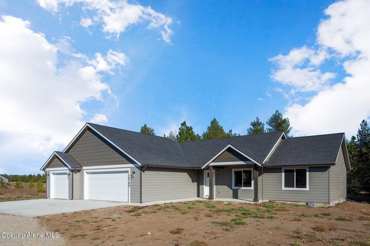 Property Photo: 427 Happy Meadows ID 83801