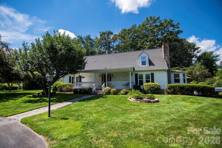 Property Photo: 132 Serenity Circle NC 28792