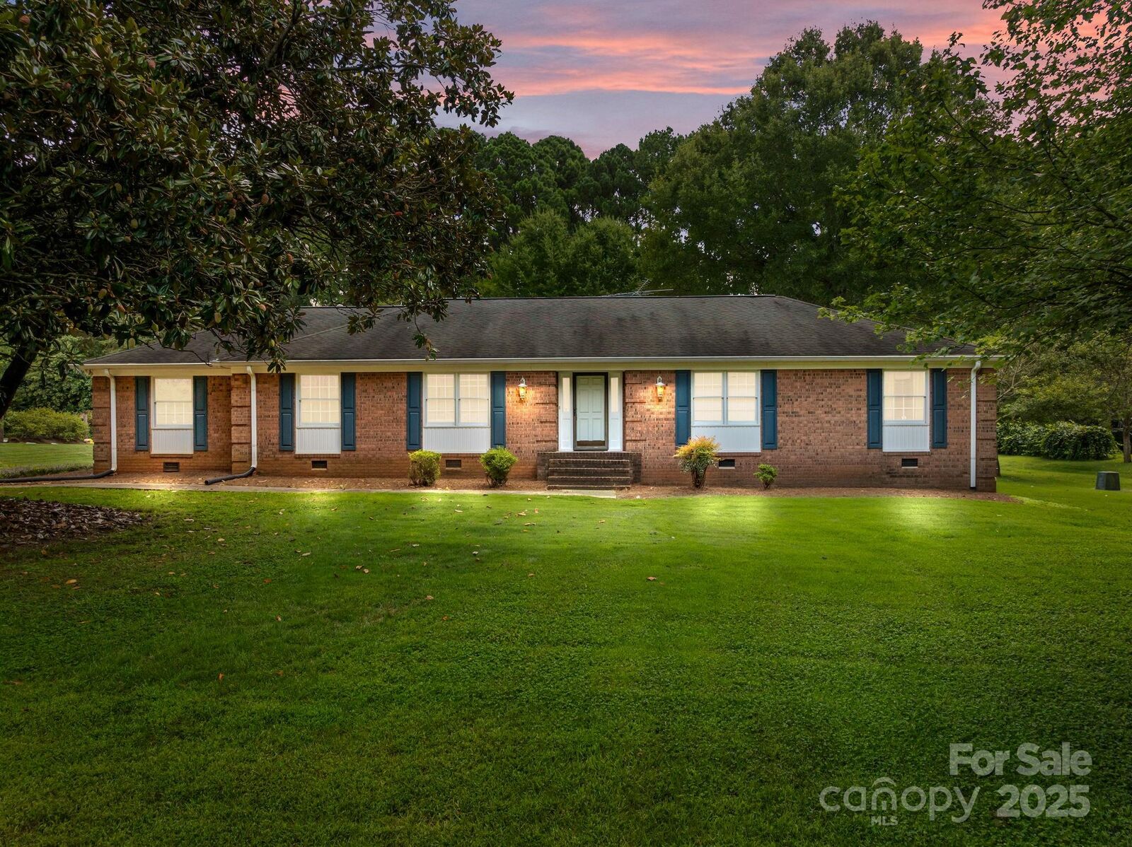 Property Photo:  255 Quail Drive  NC 28147