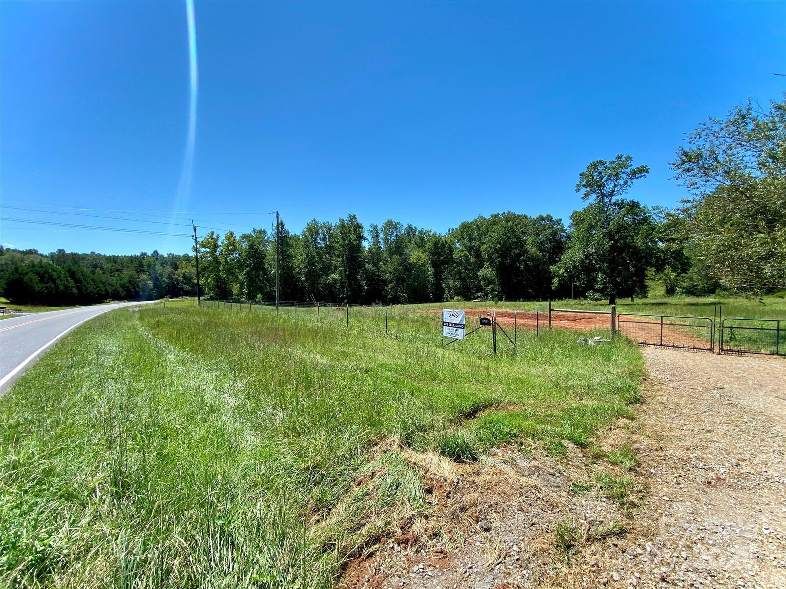 Property Photo: 1517 Hudlow Road NC 28043