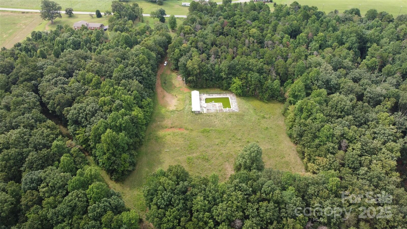 Property Photo: 2190 Memorial Highway NC 28689