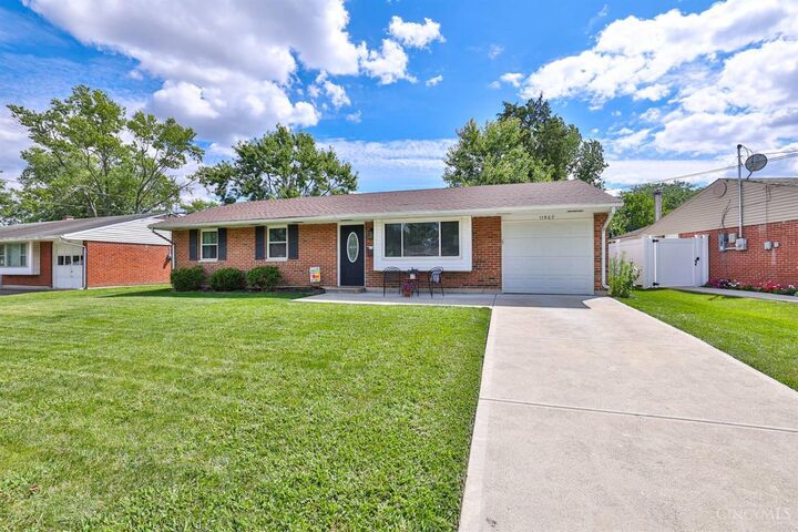 Property Photo:  11907 Lawnview Avenue  OH 45246 