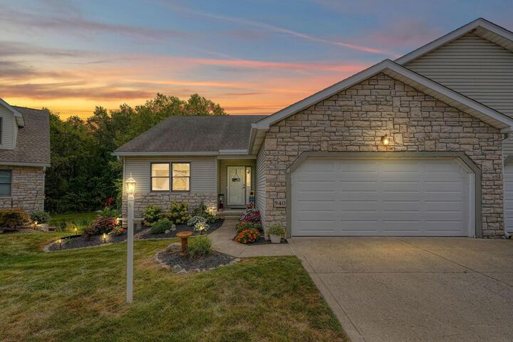 940 Hopewell Heights Drive  Heath OH 43056 photo