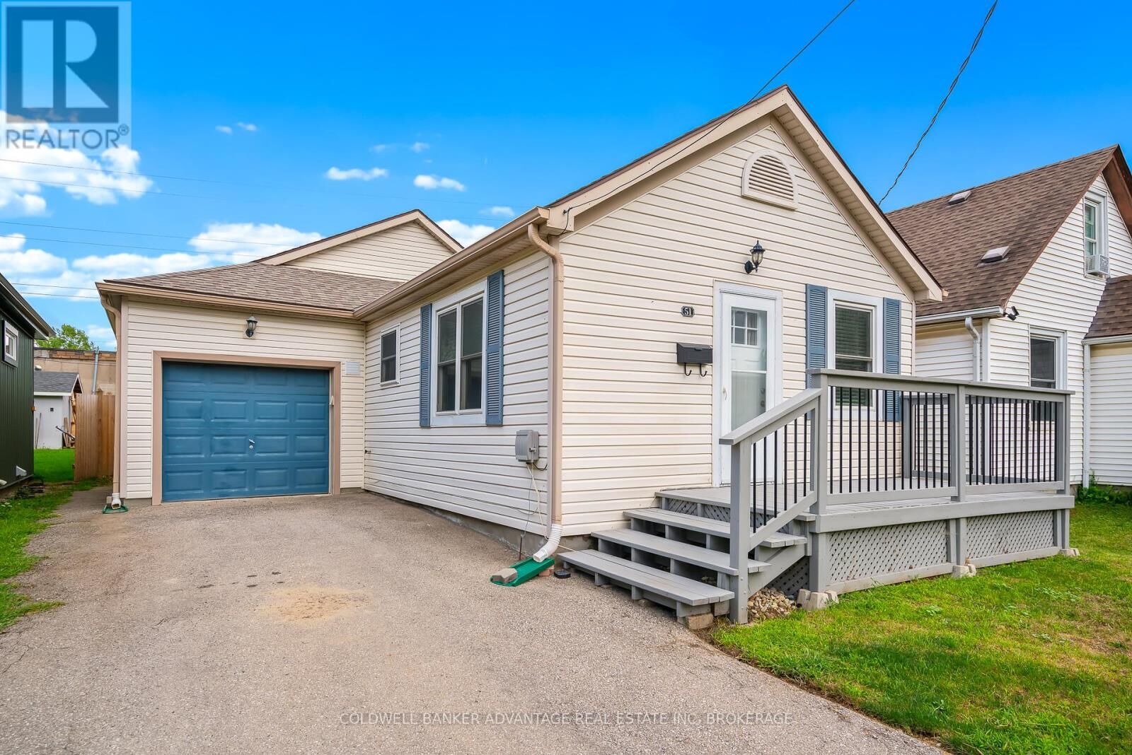 Photo de la propriété: 51 Rosedale Avenue ON L2P 1Y6