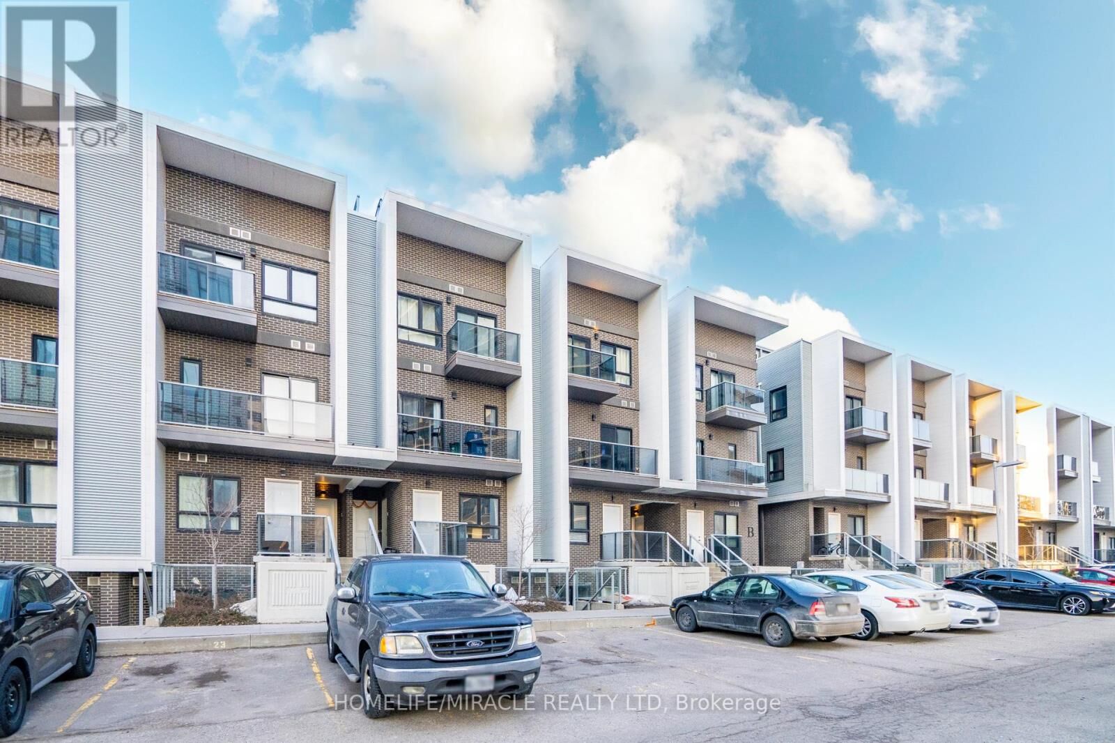 Photo de la propriété: 1430 Highland Road West 5B ON N2N 0C3