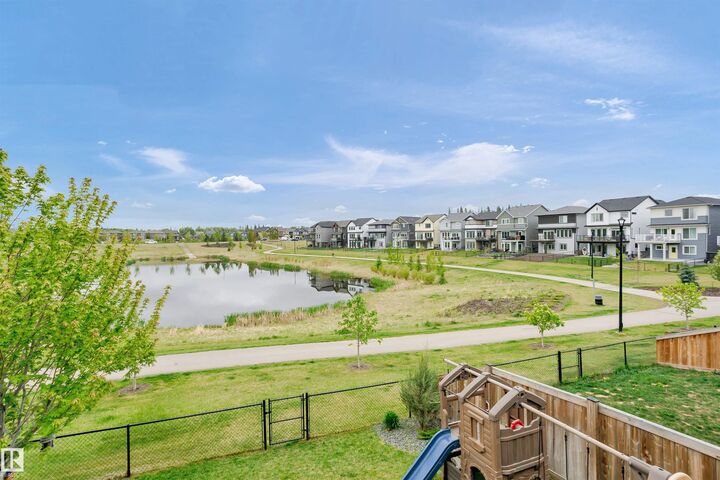 7721 Eifert Crescent NW  Edmonton AB T6M 0W2 photo