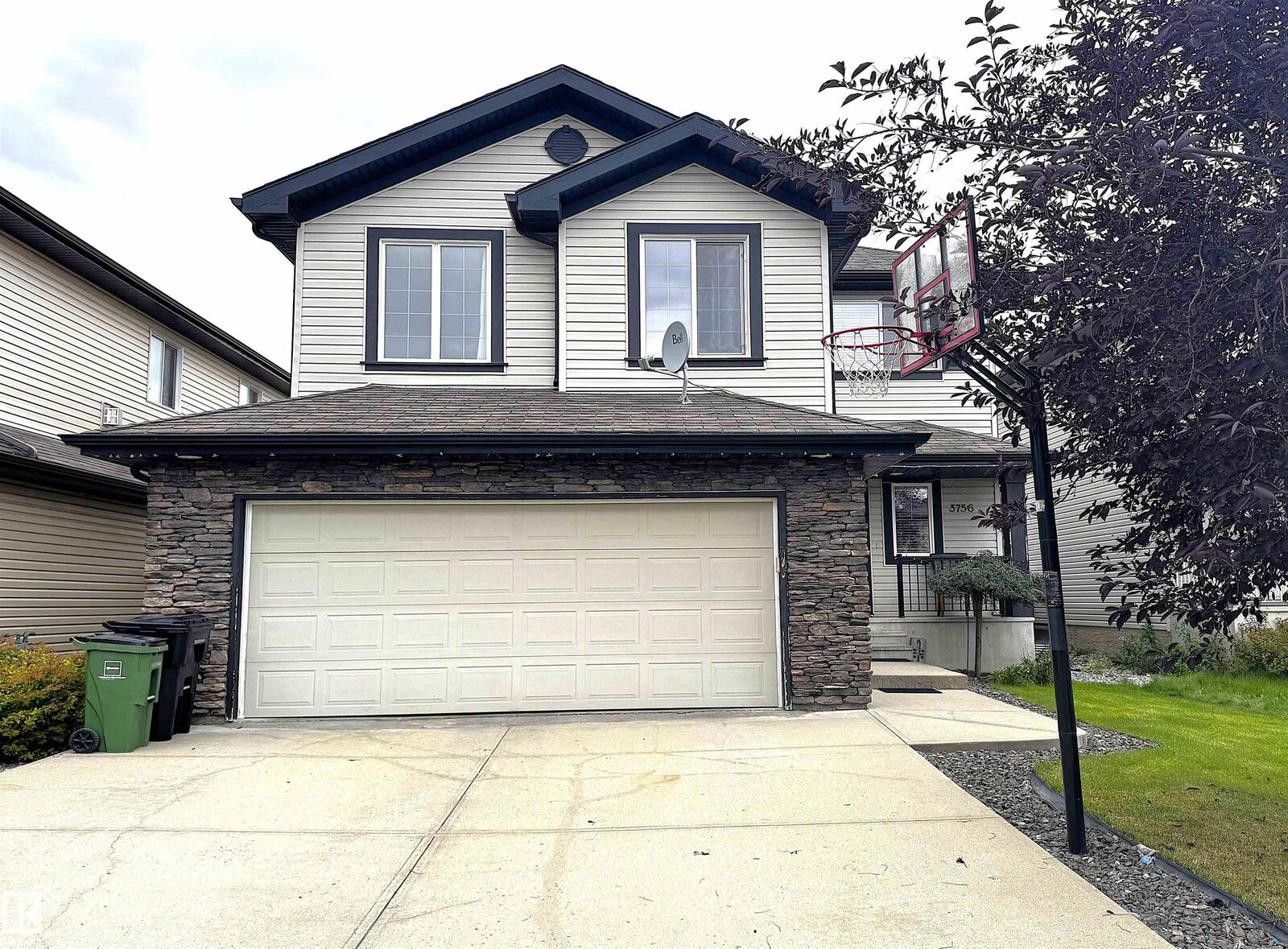Property Photo: 3756 13 Street NW AB T6T 0E5