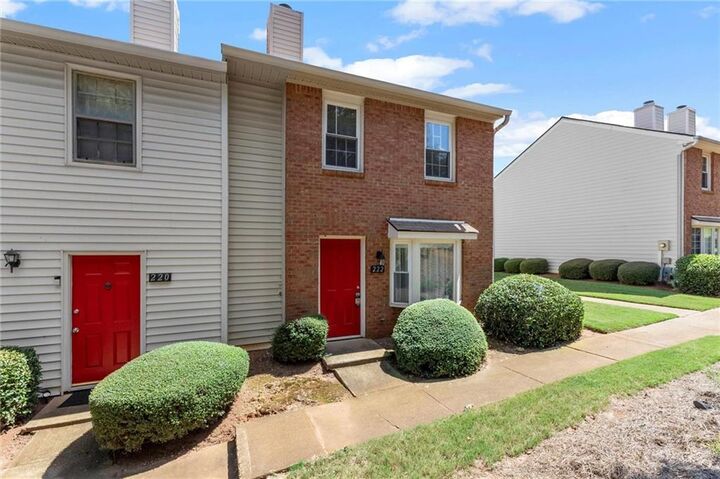 Property Photo:  222 Mill Creek Place  GA 30076 