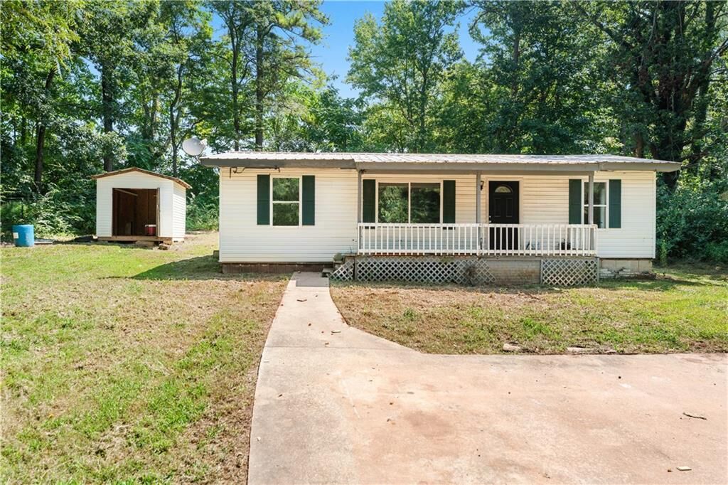 Property Photo:  2709 Squires Road  GA 30507 
