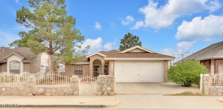 11746 Stone Castle Drive  El Paso TX 79936 photo