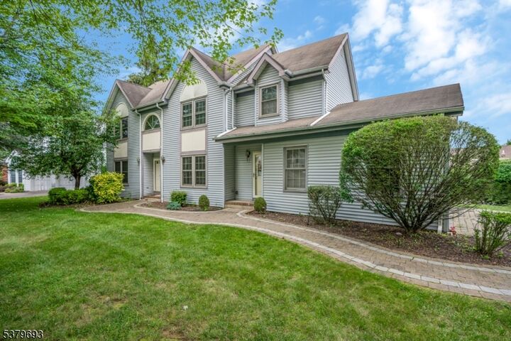 1 Woodland Terrace  Bloomsbury Boro NJ 08804 photo