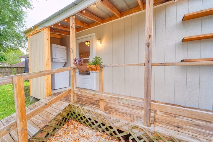Property Photo:  6951 Leandra Drive  TX 77083 