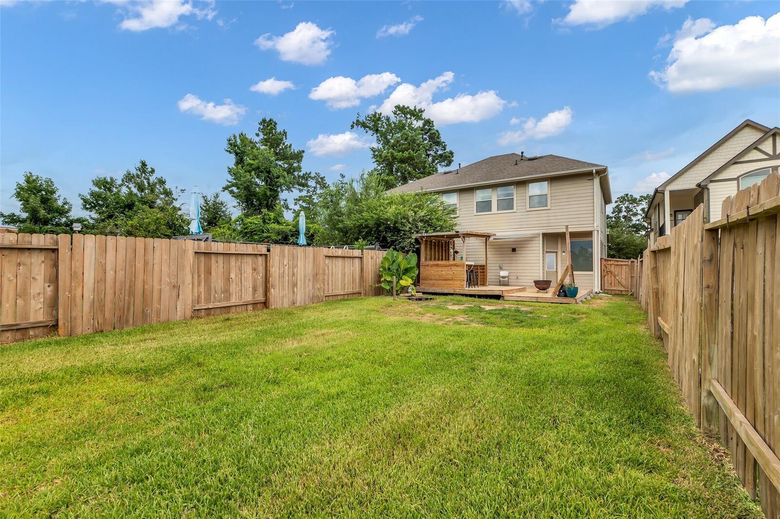 Property Photo:  167 Axlewood Court  TX 77316 