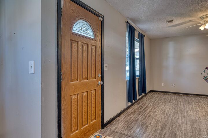 Property Photo: 930 Judson Street IN 47713