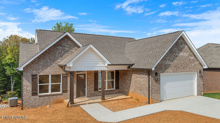 690 Carrington Blvd  Lenoir City TN 37771 photo