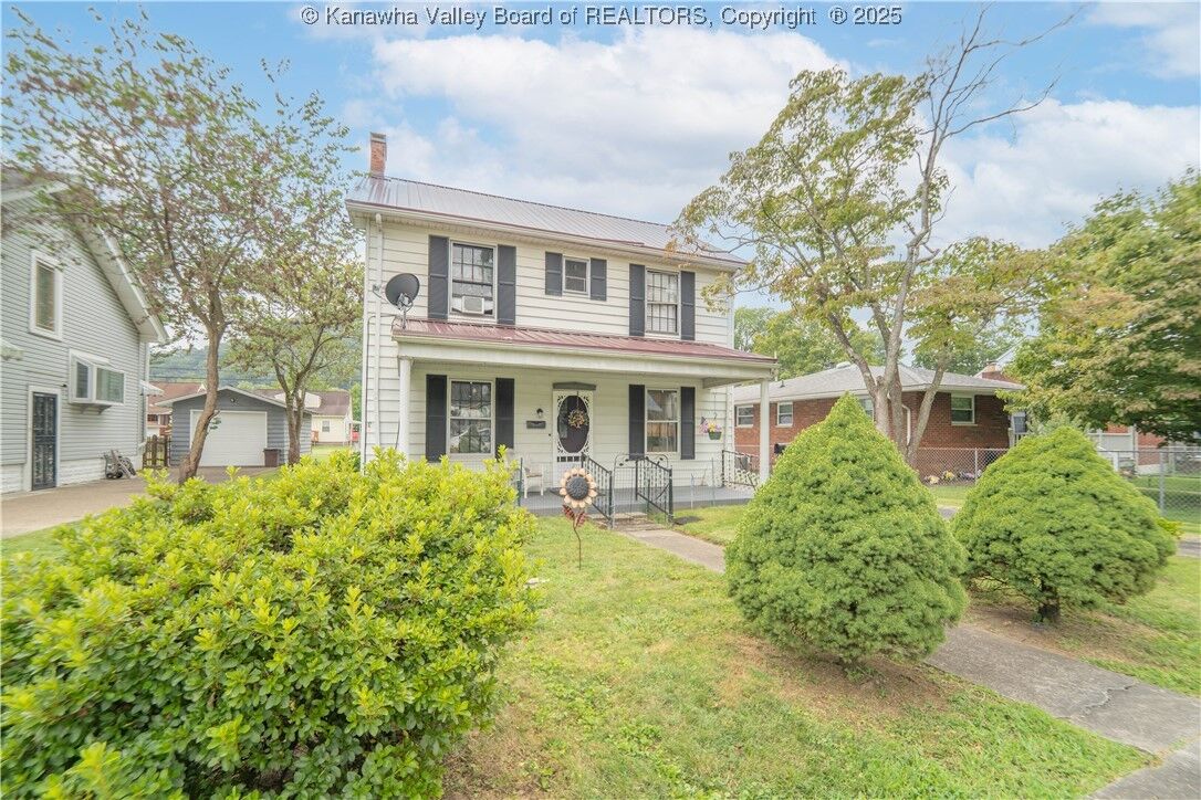 Property Photo: 5407 Staunton Avenue WV 25304