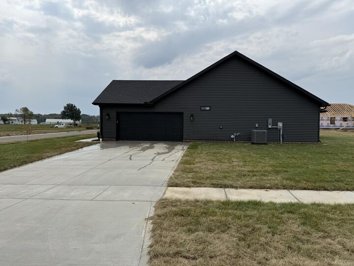 Property Photo: 913 Seminole Trail KY 40475