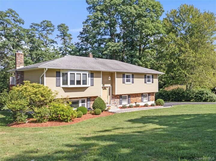 2862 Mead Street  Yorktown Heights NY 10598 photo