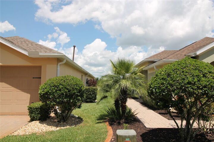 Property Photo: 418 Del Sol Avenue FL 33837