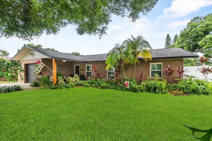 1155 N 11th Street  Eagle Lake FL 33839 photo