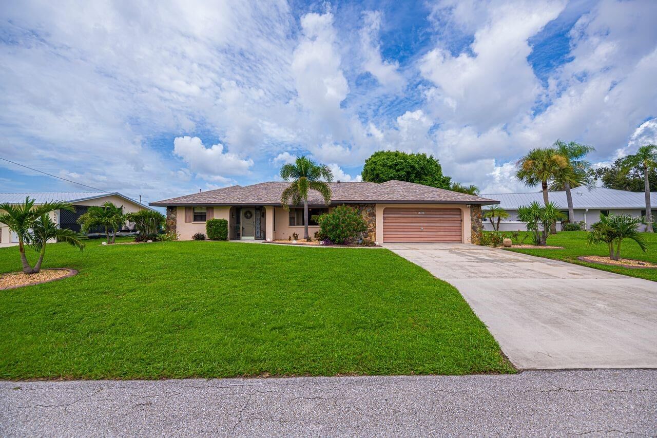 Property Photo:  18537 Klingler Circle  FL 33948 