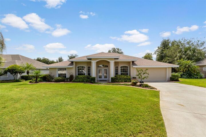 Property Photo: 5523 Highlands Vista Circle FL 33812