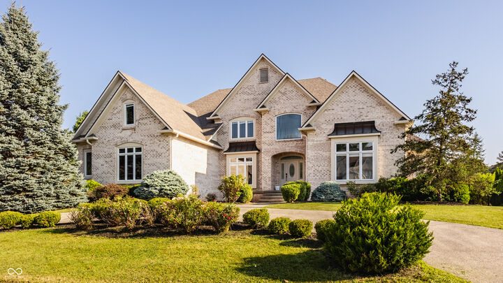 Property Photo:  954 Deer Lake Drive  IN 46032 