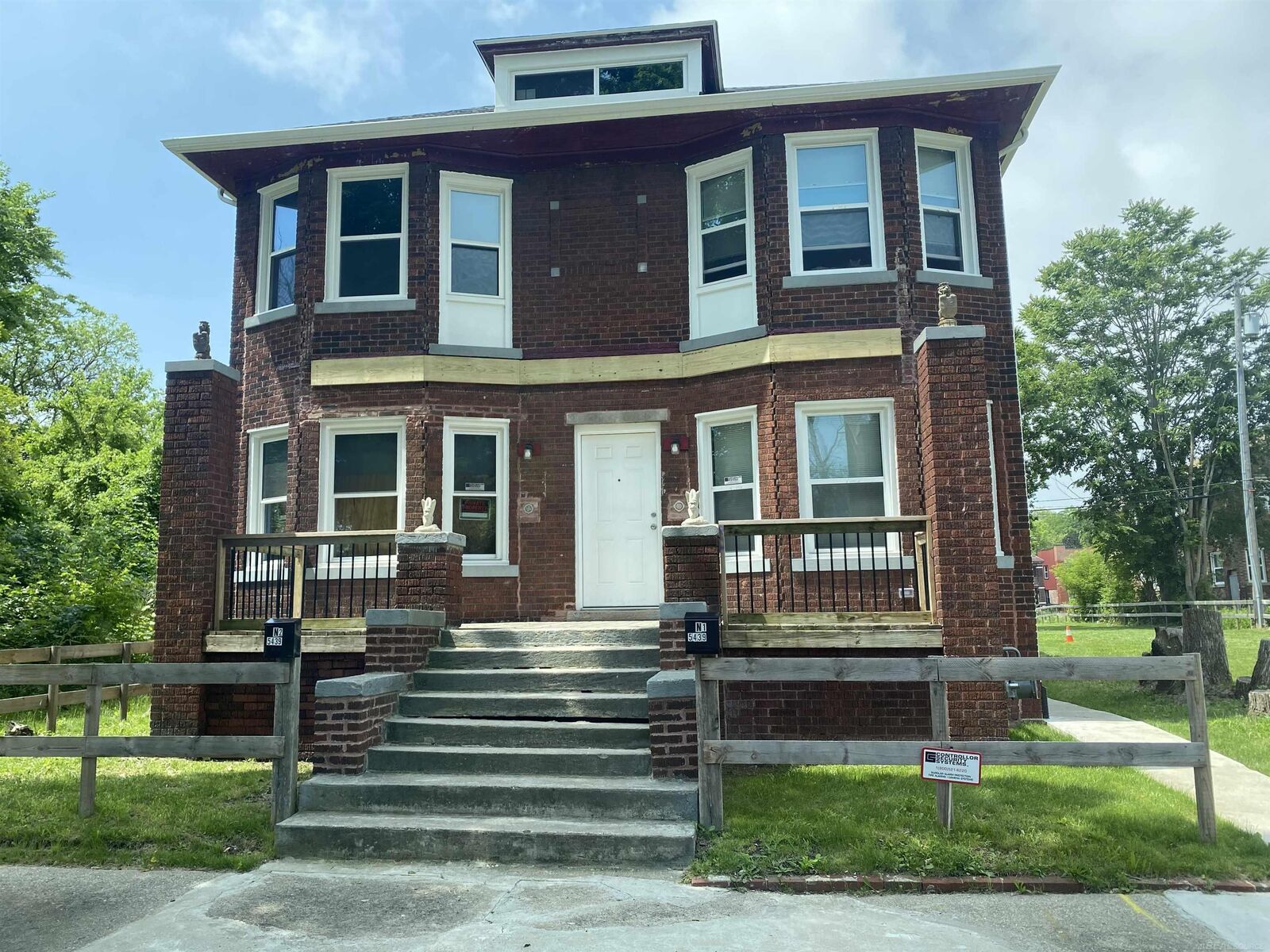 Property Photo:  5437 Field Street  MI 48213 