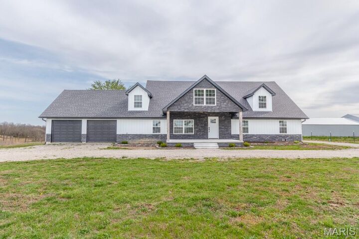 Property Photo:  24110 Evanston  MO 65536