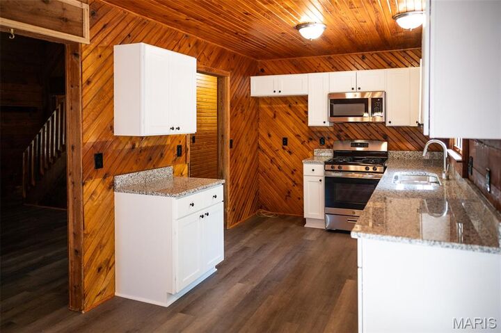 Property Photo:  188 S Miramiguoa Drive  MO 63080 