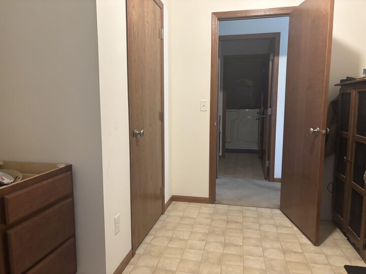 Property Photo:  301 SE 10th Ave  ND 58784 