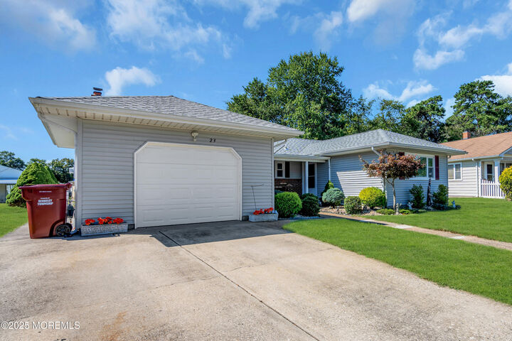 Property Photo:  23 Fontana Street  NJ 08757 