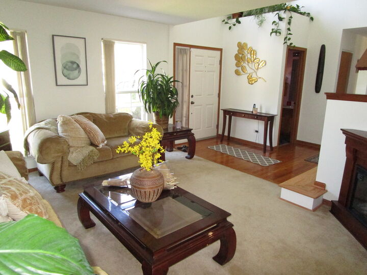 Property Photo: 1420 Marigold Lane IL 60447