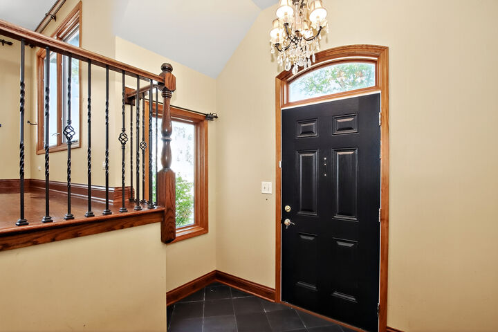 Property Photo: 1417 E Joyce Avenue IL 60074