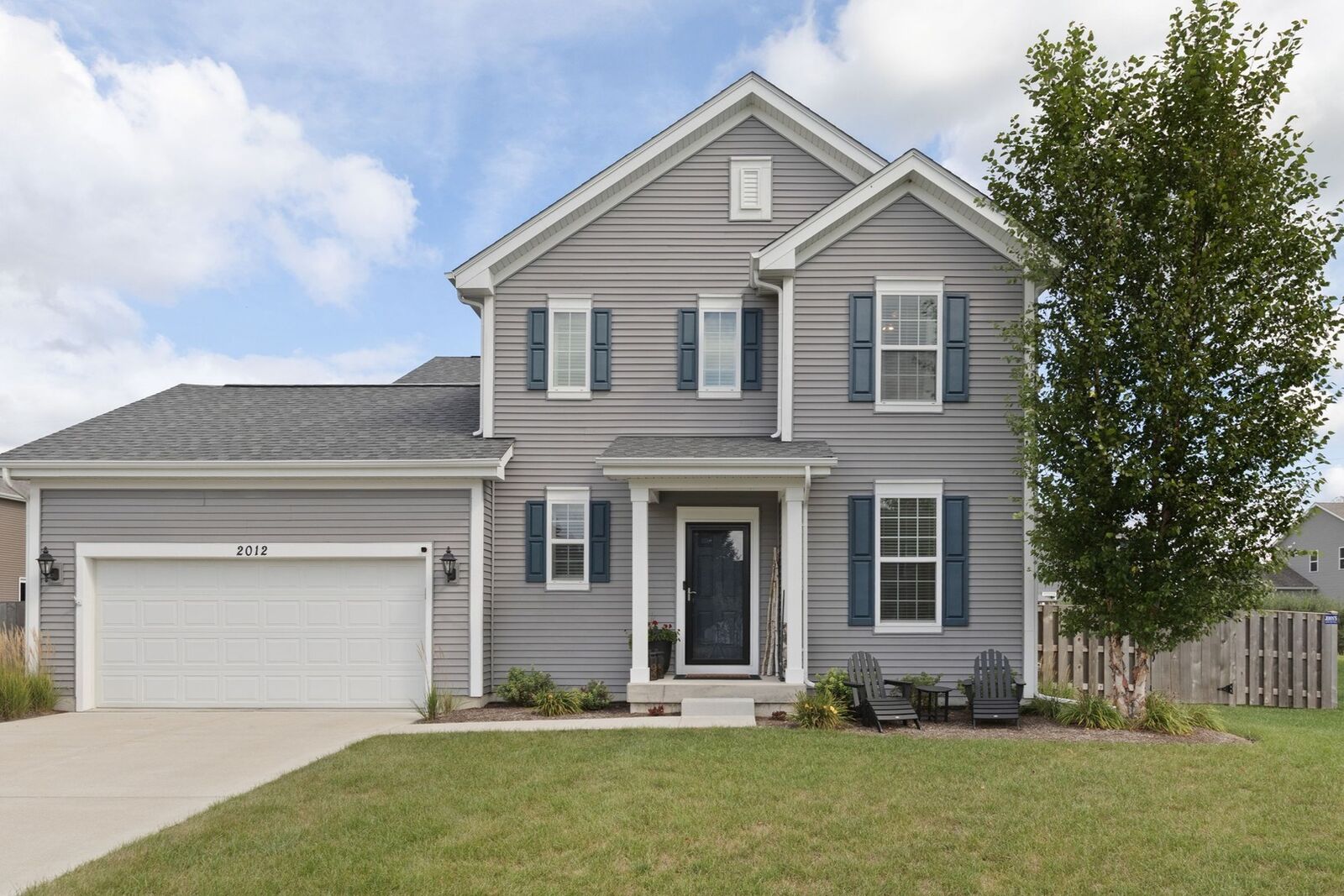 Property Photo: 2012 Mayfair Drive IL 60042