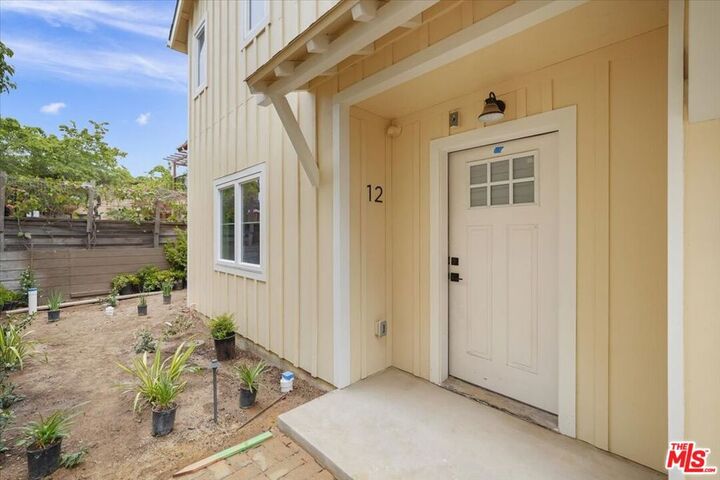Property Photo: 1317 Punta Gorda 14 CA 93103