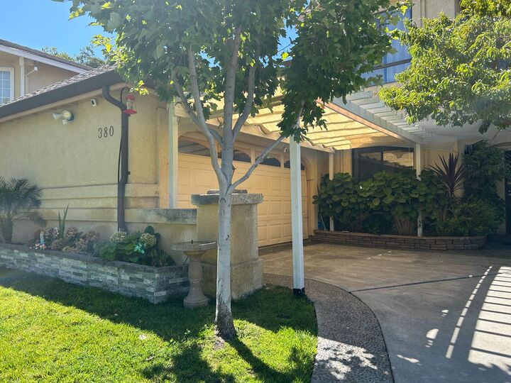 380 Cecelio Way  Tracy CA 95376 photo