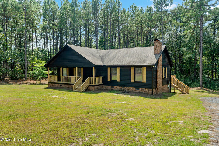Property Photo:  160 Ev Hogan Drive  NC 28379 