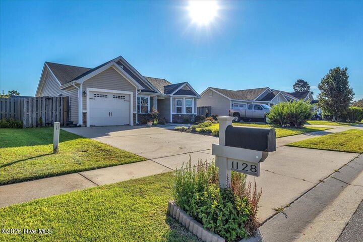 Property Photo:  1128 Crestfield Way  NC 28451 