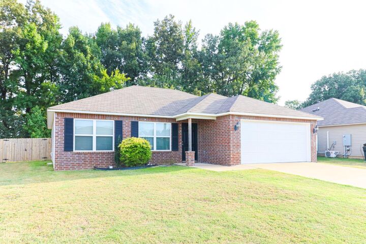 Property Photo:  5305 Reed Drive  AR 72405 