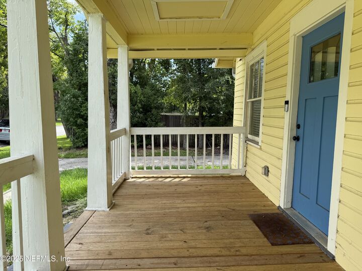 Property Photo: 4012 Myra Street FL 32205