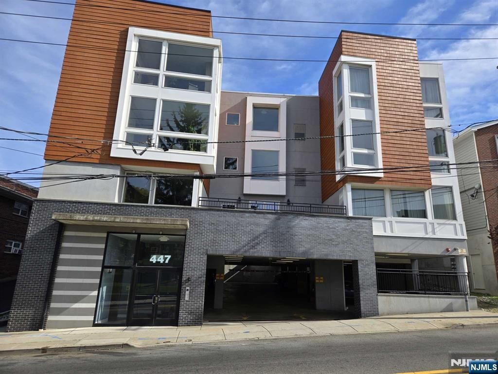 Property Photo: 447 Fairview Avenue 304 NJ 07022