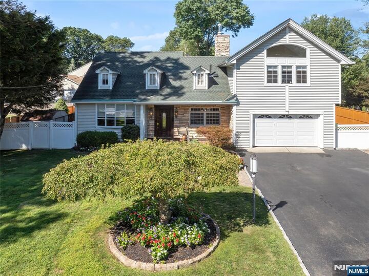 195 Everdell Avenue  Hillsdale NJ 07642 photo