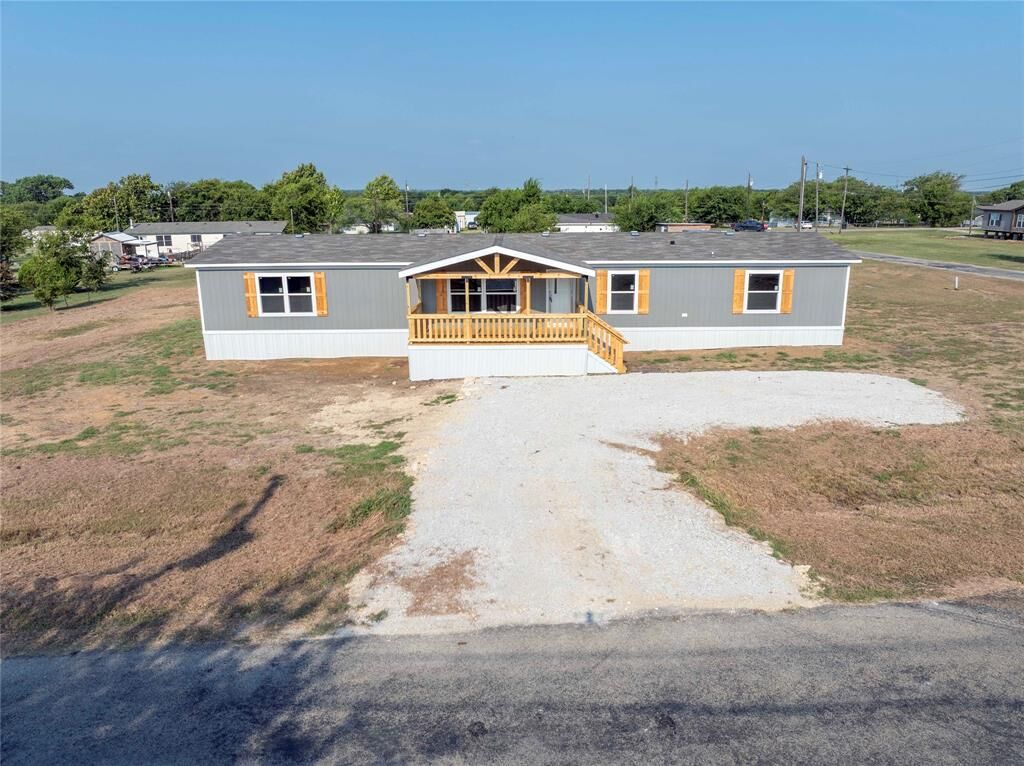Property Photo:  7113 Karen Lane  TX 76058 