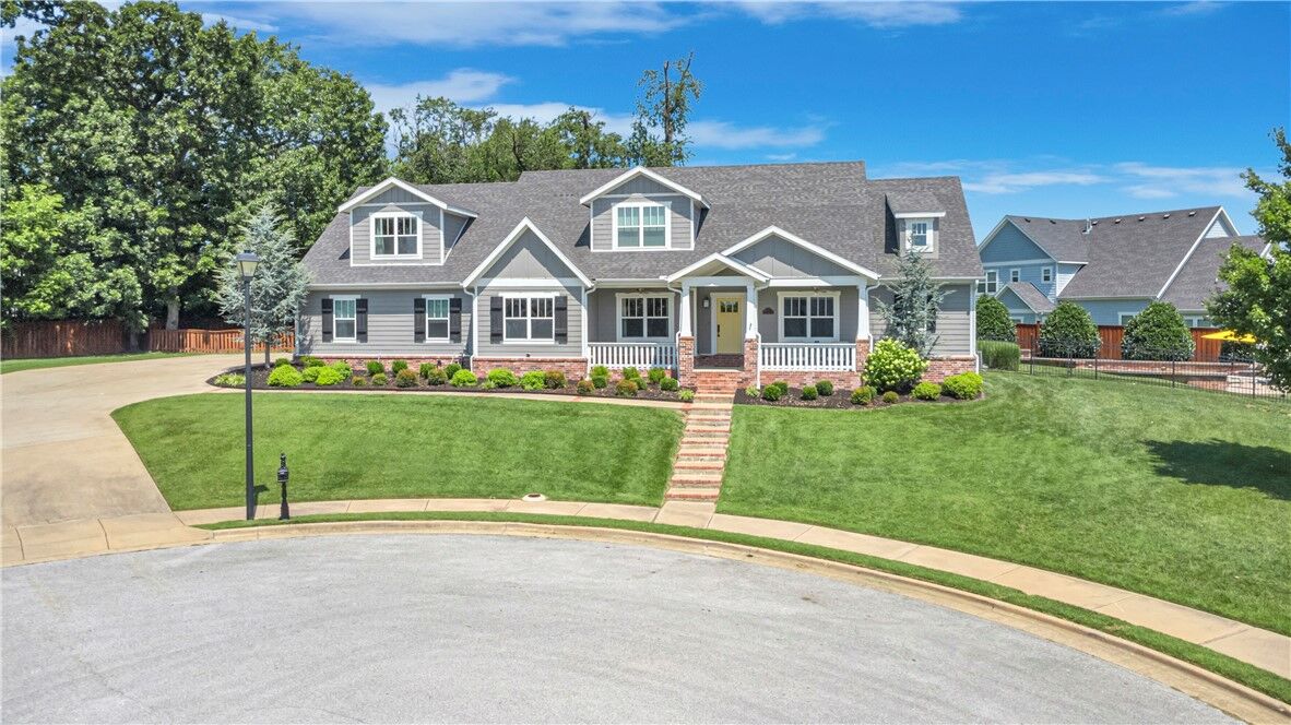 Property Photo: 900 Covent Garden Avenue AR 72718